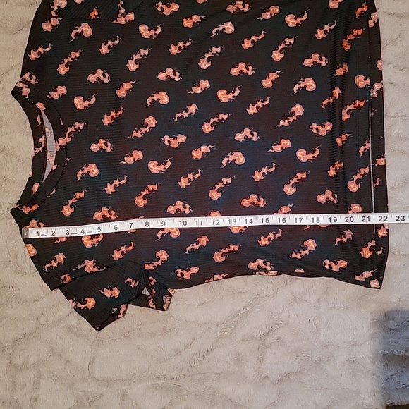 2 pack tops with bonus scrunchie - Picture 10 of 12